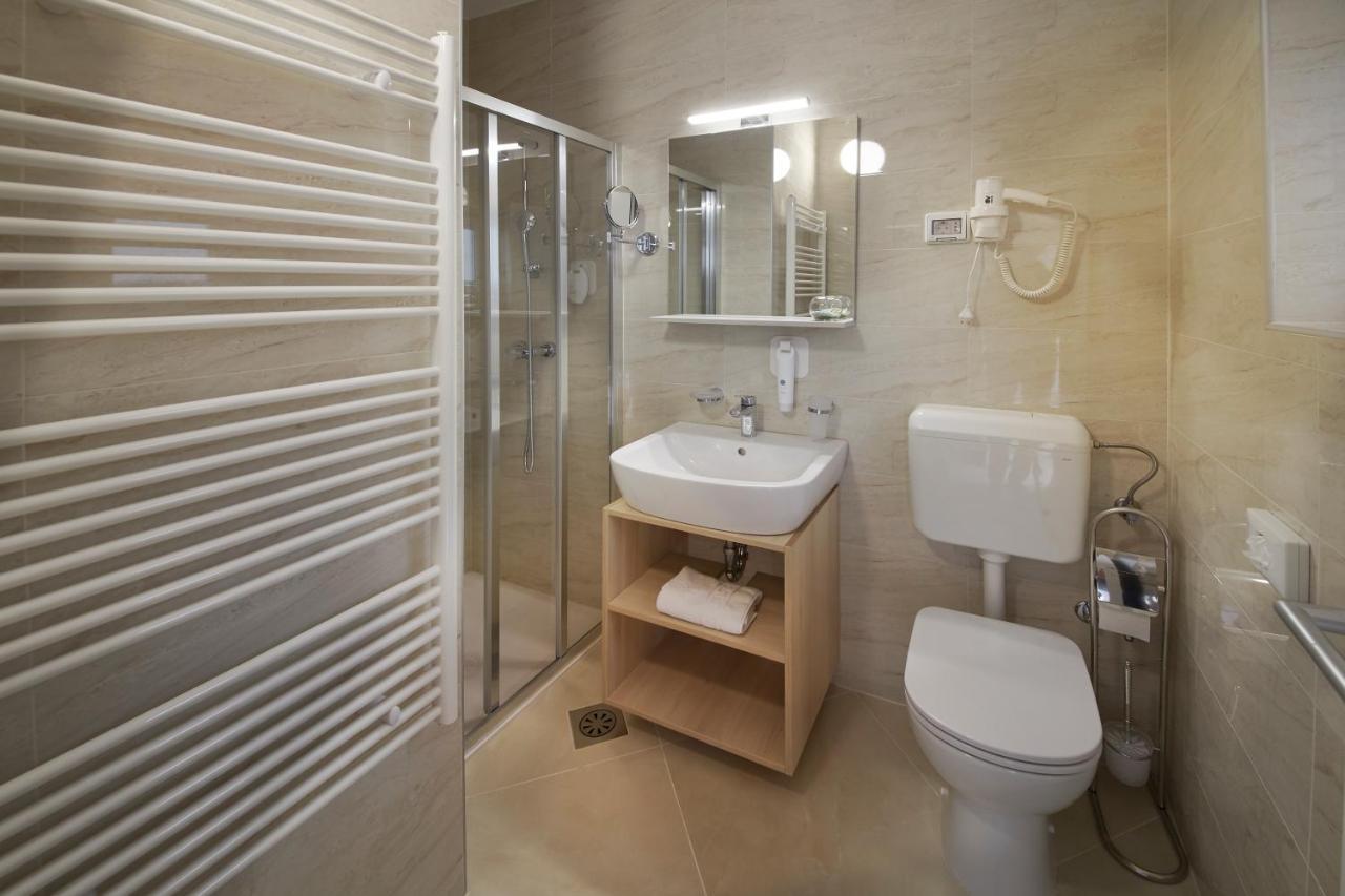 Villa Cedra - Hotel & Resort Adria أنكاران المظهر الخارجي الصورة