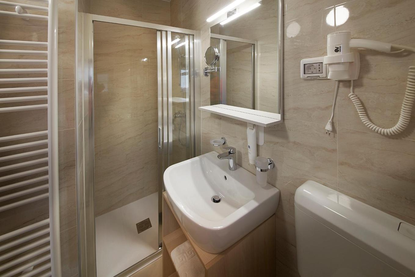 Villa Cedra - Hotel & Resort Adria أنكاران المظهر الخارجي الصورة